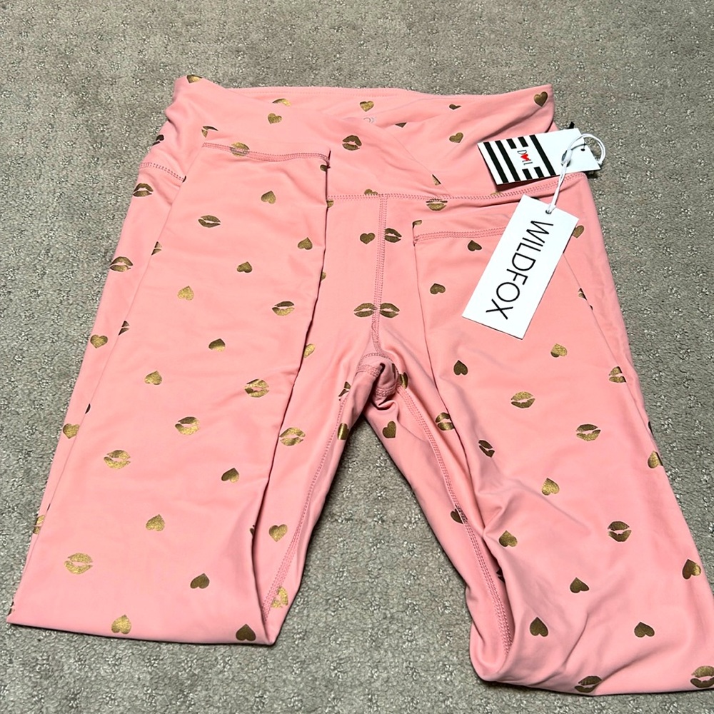 7/8 Wildfox leggings with gold foil hearts.